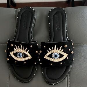 Beautiful sandal size 38 made in Turkey